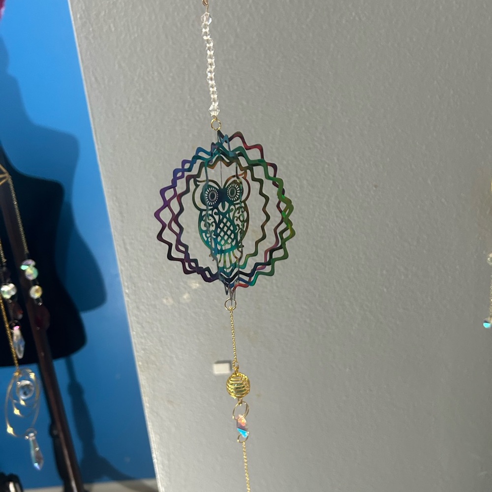 Rainbow owl wind spinner & suncatcher